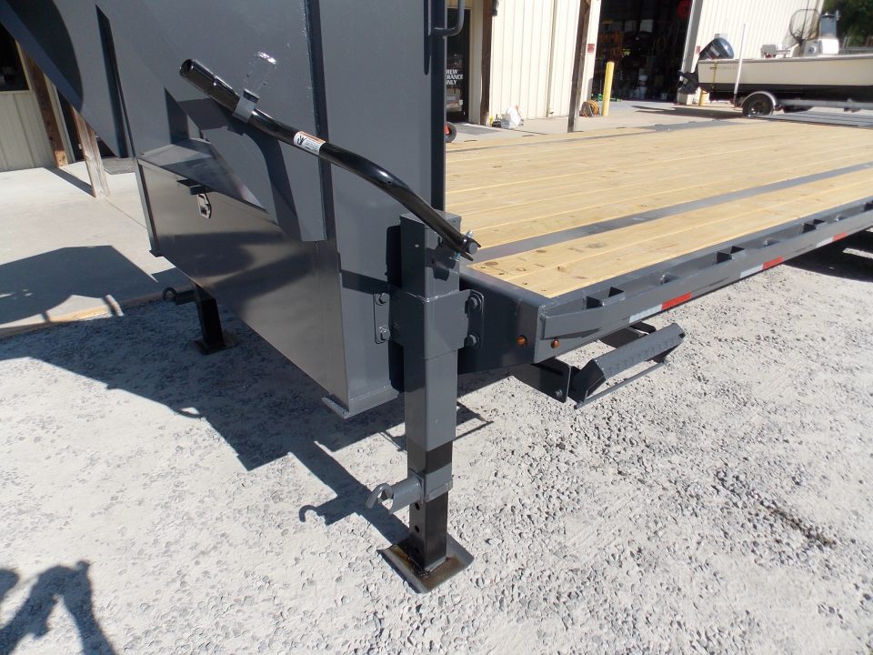 2026 Equipment Flatbed Trailer photo 5