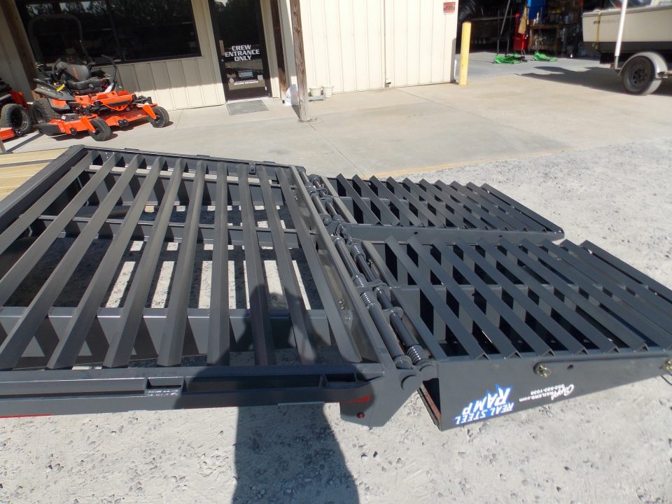 New 2026 Triple Crown Trailers TC GN16-25DT Equipment Trailer