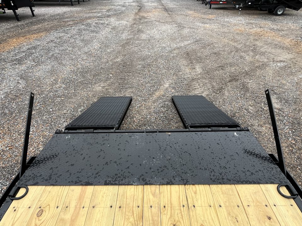 New 2027 MAXXD 83"x20' 14k Equipment Trailer