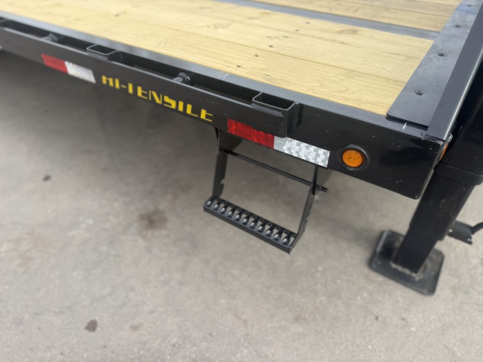 New 2026 Big Tex 25GN-25D5A-MRBK Flatbed Trailer