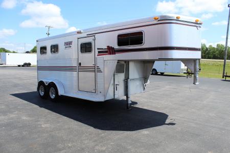 Used 1991 Sundowner Trailers 2 HORSE SLANT Stock / Stock Combo Trailer