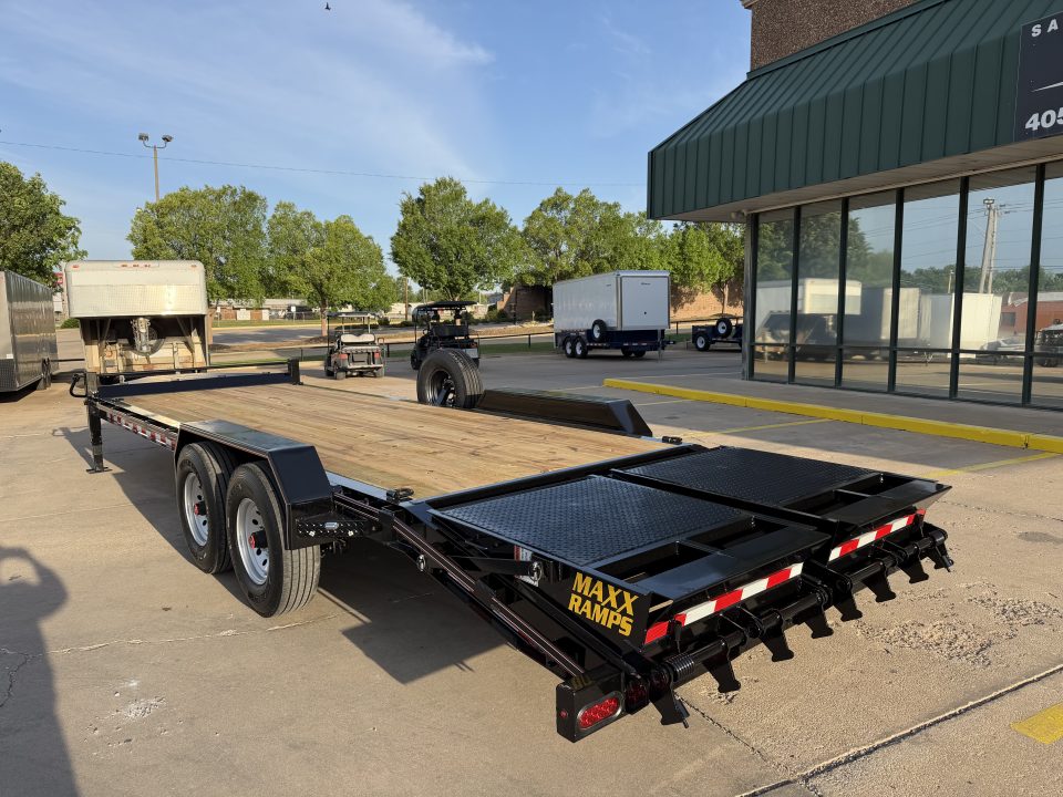 New #037825 2026 DIAMOND T HDSKP1608 24 X 83 HEAVY DUTY SKID PRO 16K EQUIPMENT HAULER W/ MAXX RAMPS