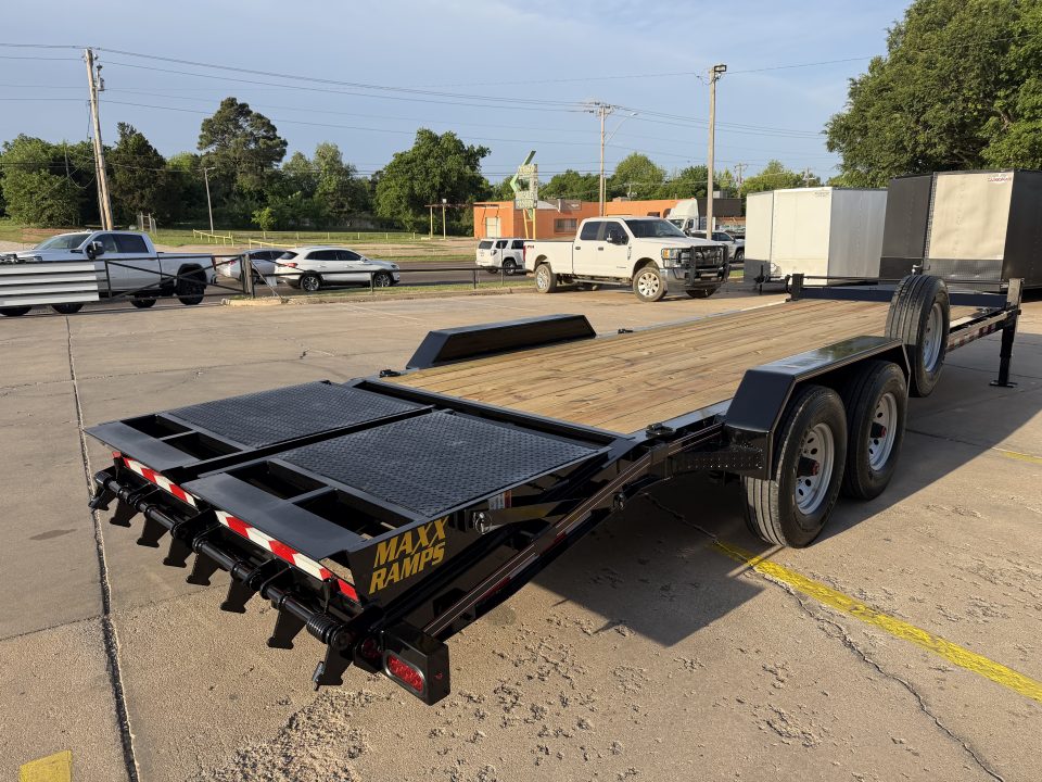 New #037825 2026 DIAMOND T HDSKP1608 24 X 83 HEAVY DUTY SKID PRO 16K EQUIPMENT HAULER W/ MAXX RAMPS