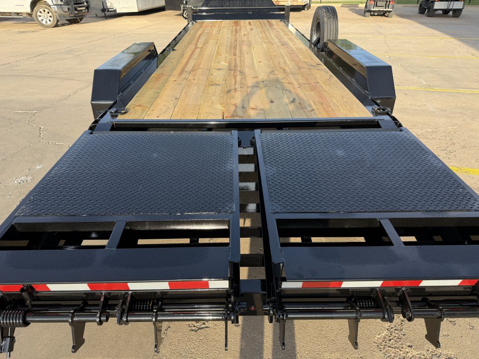 New #037825 2026 DIAMOND T HDSKP1608 24 X 83 HEAVY DUTY SKID PRO 16K EQUIPMENT HAULER W/ MAXX RAMPS