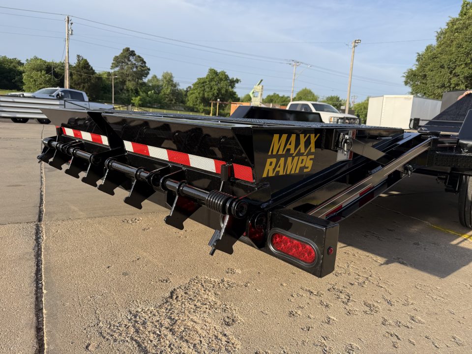 New #037825 2026 DIAMOND T HDSKP1608 24 X 83 HEAVY DUTY SKID PRO 16K EQUIPMENT HAULER W/ MAXX RAMPS