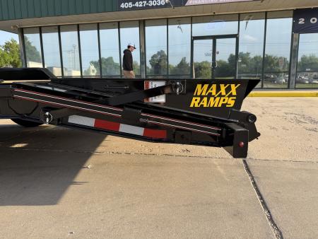 New #037825 2026 DIAMOND T HDSKP1608 24 X 83 HEAVY DUTY SKID PRO 16K EQUIPMENT HAULER W/ MAXX RAMPS