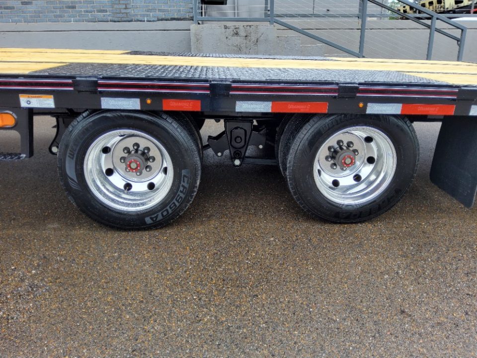 New 2026 Diamond C Trailers FMAX212MR Flatbed Trailer