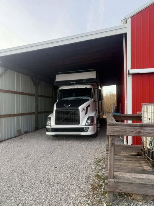 Used 2004 Renegade 42’ Motorhome