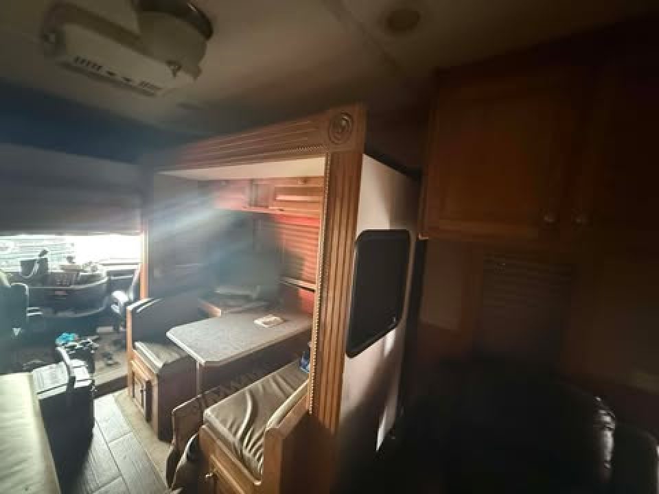 Used 2004 Renegade 42’ Motorhome