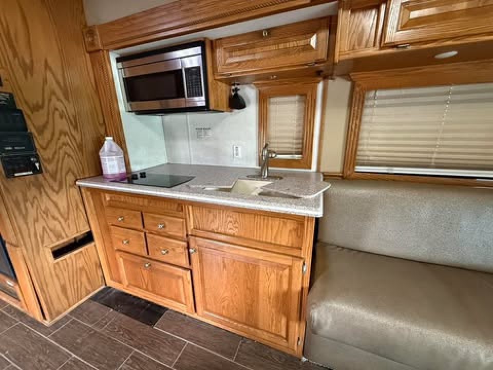 Used 2004 Renegade 42’ Motorhome