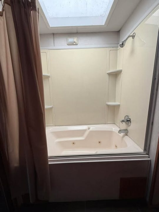 Used 2004 Renegade 42’ Motorhome