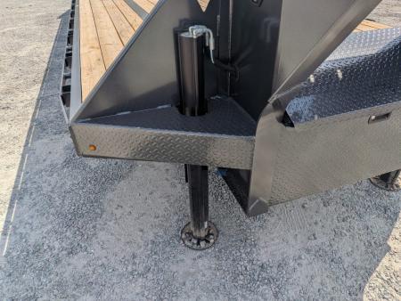 New 2026 Diamond C Trailers FMAX 212 32' Tandem Dual Wheel Gooseneck Trailer w/ Max Ramps Equipment Trailer
