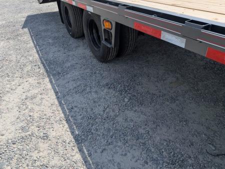 New 2026 Diamond C Trailers FMAX 212 32' Tandem Dual Wheel Gooseneck Trailer w/ Max Ramps Equipment Trailer