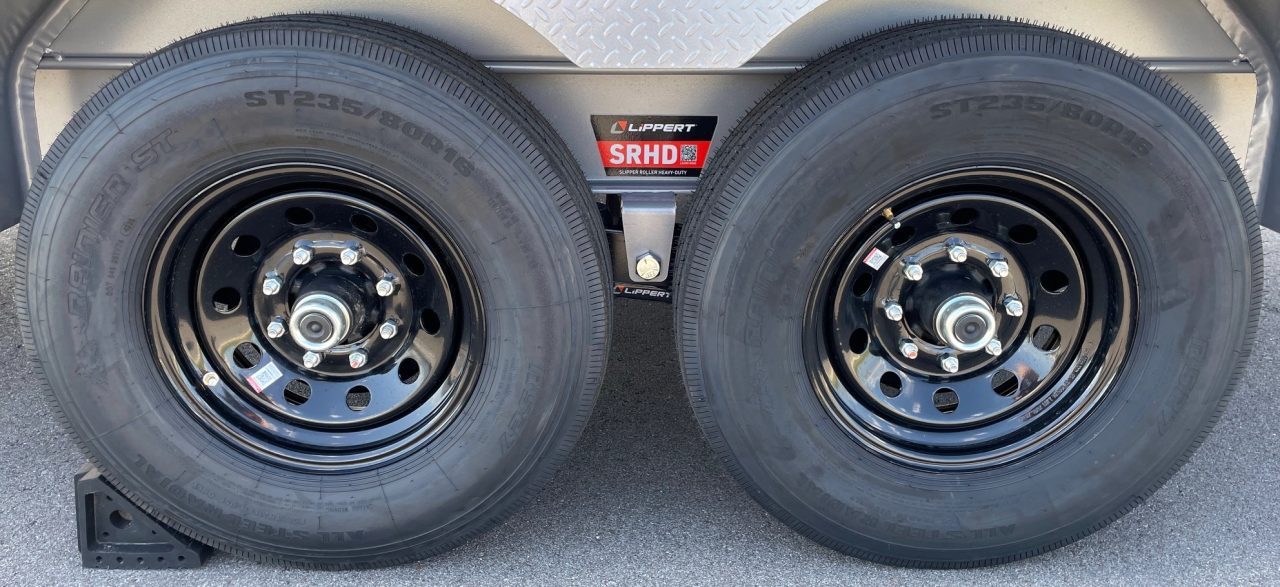 New Diamond C 14' LPT 207 Dump Trailer: Metallic Silver, 14,900 lb (GVWR), Spare