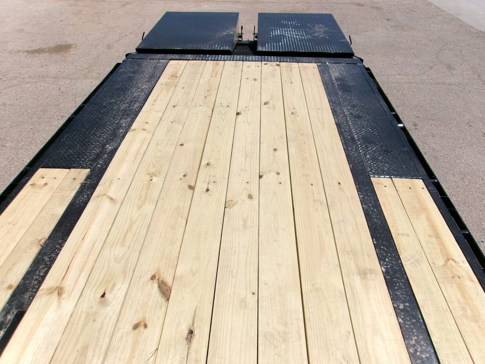 New 2026 Load Trail 102x26 GN Flatbed w/ Max Ramps 14k