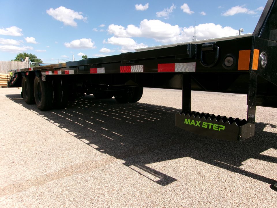 New 2027 Load Trail 102x25 GN Flatbed w/ Max Ramps 24k