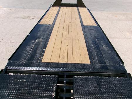 New 2026 Load Trail 102x25 GN Flatbed w/ Max Ramps 24k