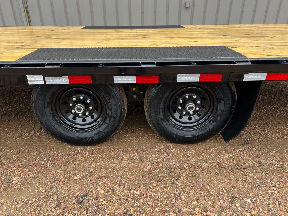 New 2027 PJ Trailers 24' F8 Deckover Equipment Trailer