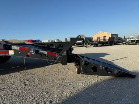 New 2026 Hillcrest Black-Grey 83"x21'+3' 17.6k I-Beam Equipment Trailer