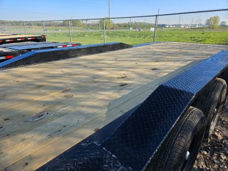 New 2026 Load Trail 102 x40' TRIPLE AXLE  GOOSENECK Car Hauler