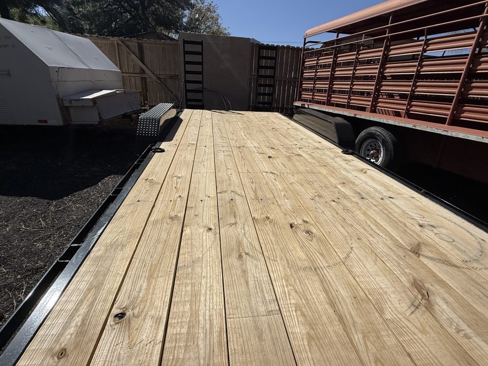 New 2026 Top Hat Trailers 83X20 Equipment Hauler 5' stand up ramps Equipment Trailer