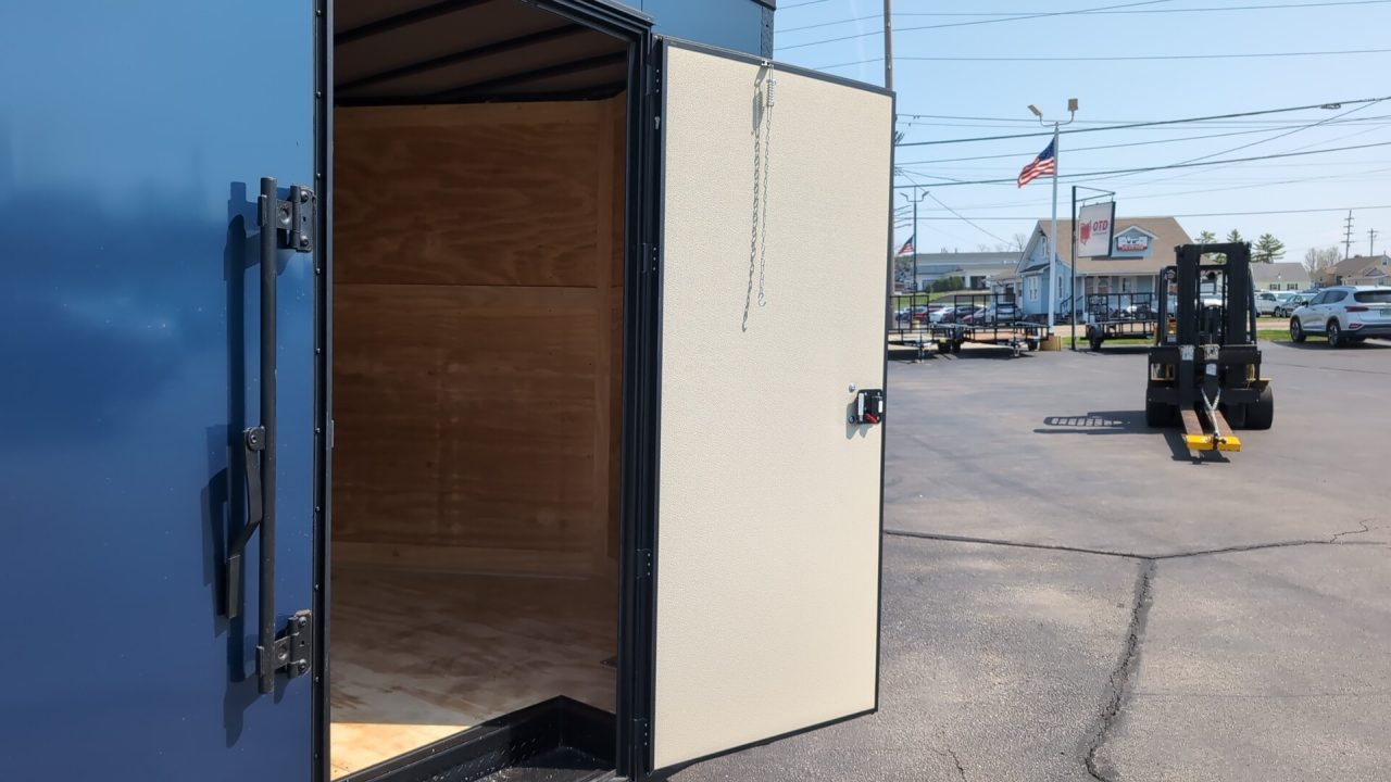 New 2026 Diamond Cargo 8.5' x 16' TA V-Nose Enclosed Trailer / 5 Year Warranty