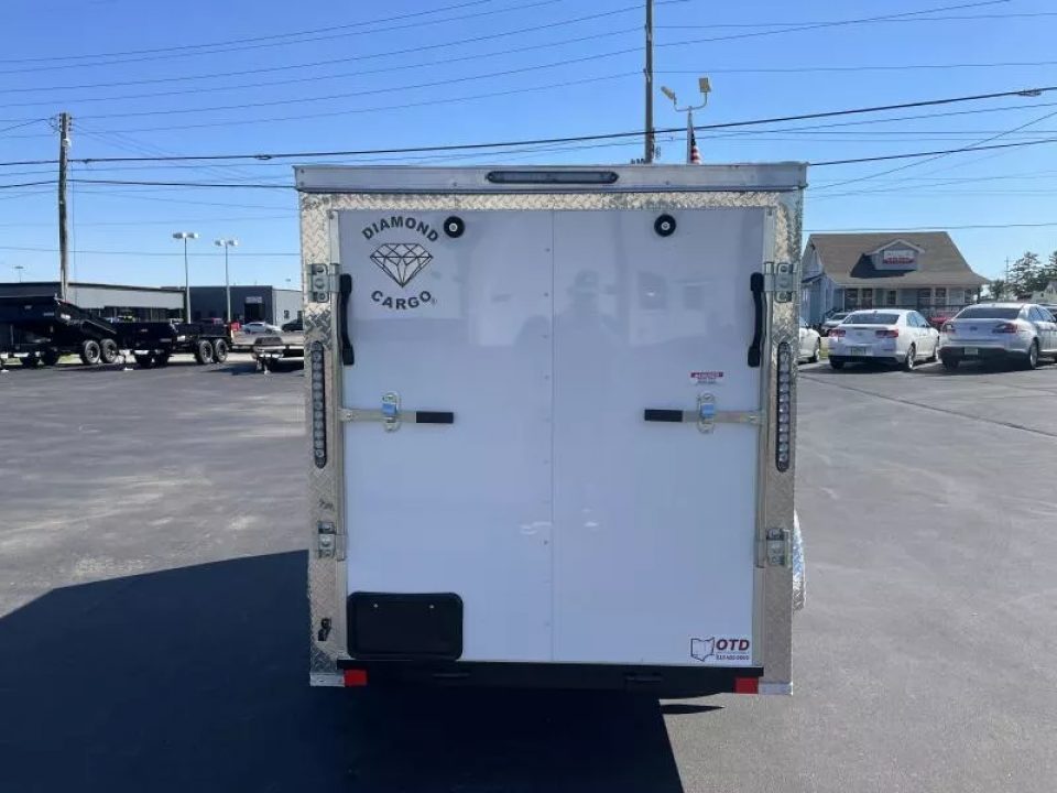 New 2026 Diamond Cargo 5' x 10' SA V-Nose Enclosed Trailer / 5 Year Warranty