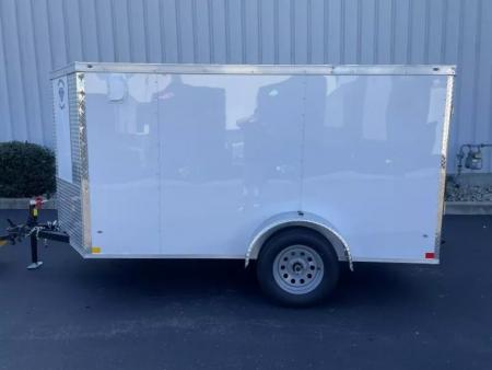 New 2026 Diamond Cargo 5' x 10' SA V-Nose Enclosed Trailer / 5 Year Warranty