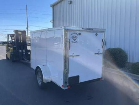 New 2026 Diamond Cargo 5' x 10' SA V-Nose Enclosed Trailer / 5 Year Warranty