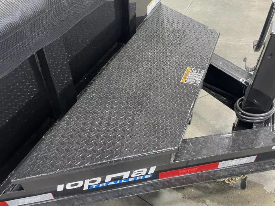 New 2026 Top Hat Trailers 7'x14' DX 14 / 2 FT SIDES/' 7 GAUGE Dump Trailer