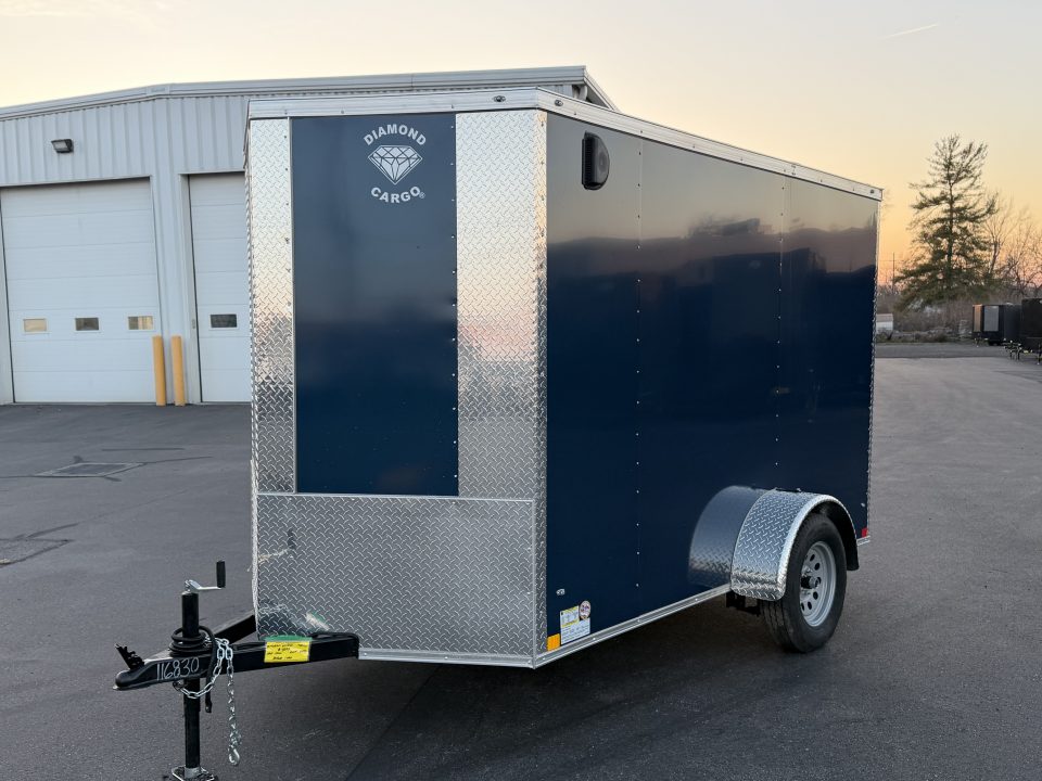 New 2026 Diamond Cargo 6' x 10' SA V-Nose Enclosed Trailer / 5 Year Warranty
