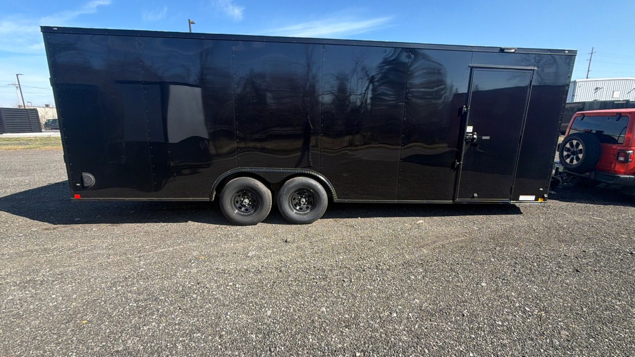 New 2026 Diamond Cargo 8.5' X 24' TA V-Nosed Enclosed Trailer/ 5 Year Warranty