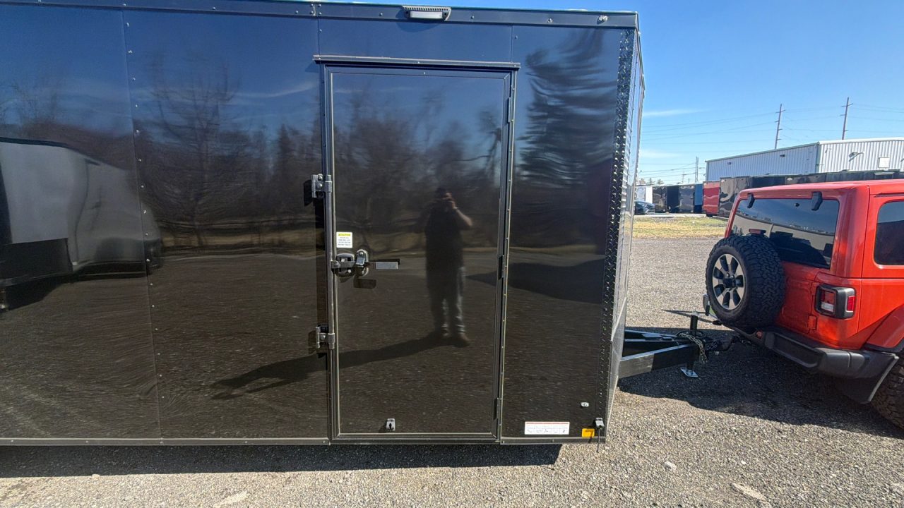 New 2026 Diamond Cargo 8.5' X 24' TA V-Nosed Enclosed Trailer/ 5 Year Warranty