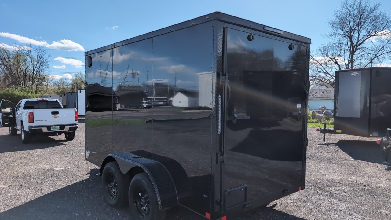 New 2026 Diamond Cargo 6' x 12' TA V-Nose Enclosed Trailer / 5 Year Warranty