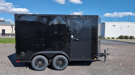 New 2026 Diamond Cargo 6' x 12' TA V-Nose Enclosed Trailer / 5 Year Warranty