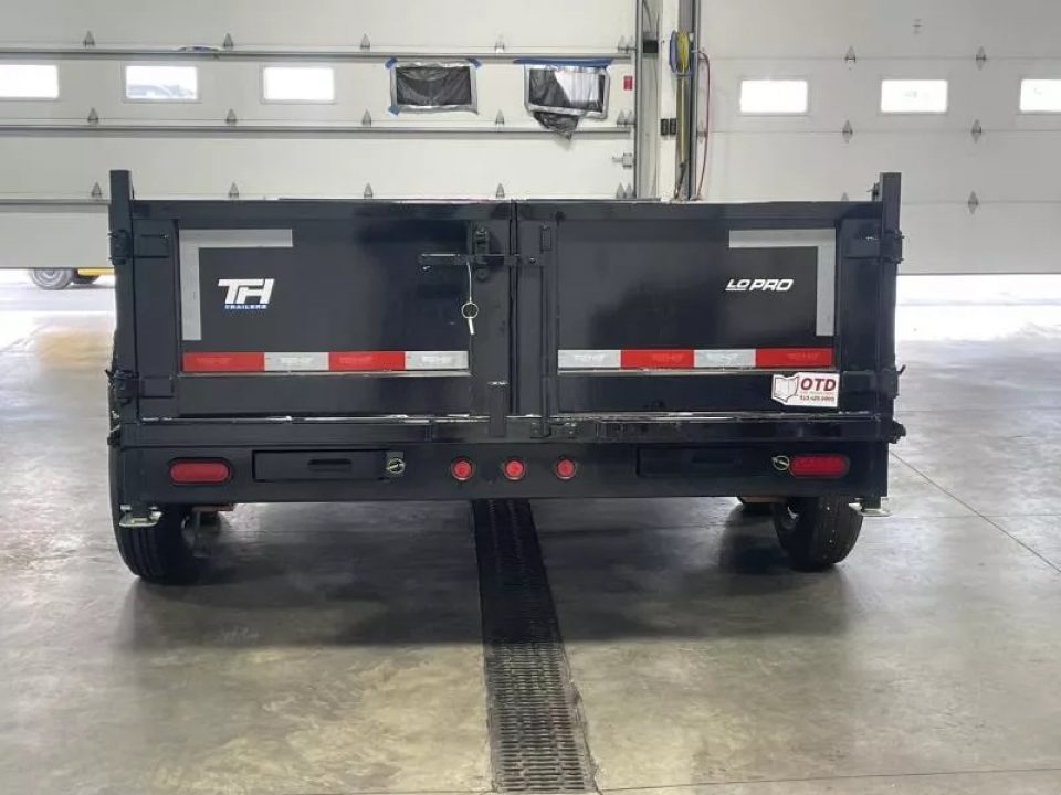 New 2026 Top Hat Trailers 7'x16' DX 14 / 2' SIDES/ 7 GAUGE METAL Dump Trailer