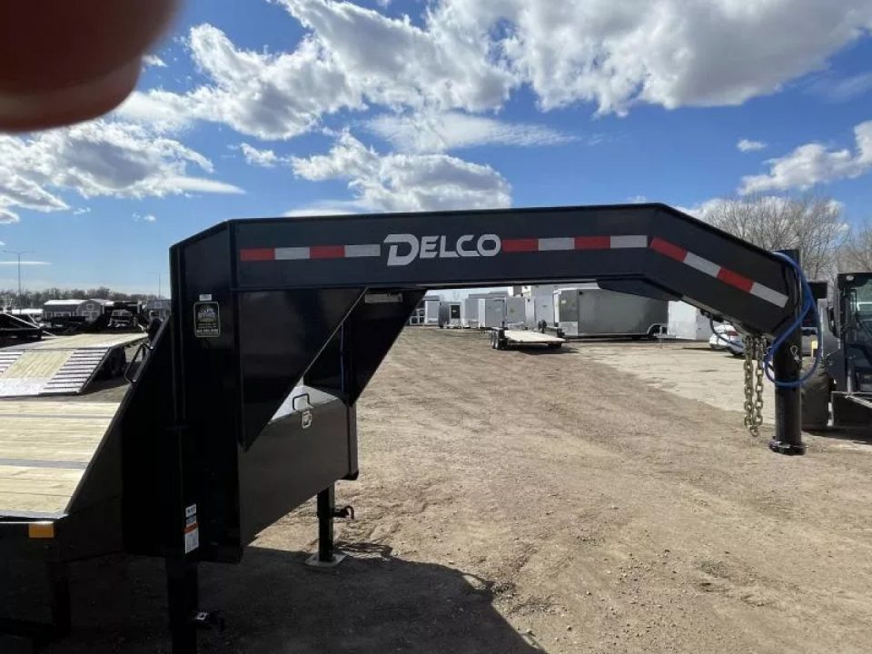 New 2026 Delco Gooseneck Deckover 32' 22,999#LB GVWR