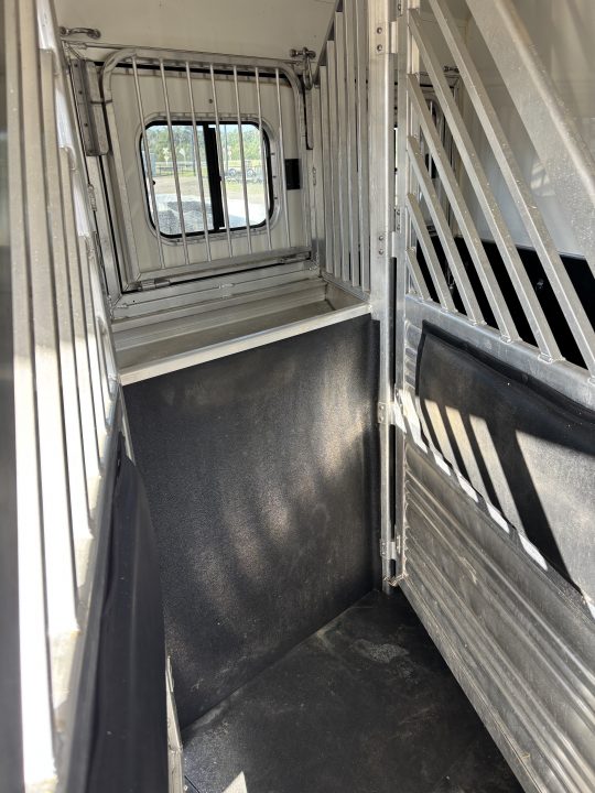 Used 2016 Cimarron Trailers 3H LQ Horse Trailer