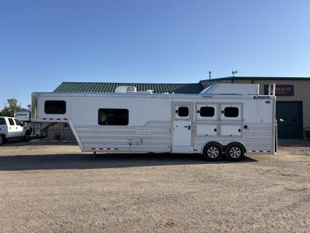 Used 2016 Cimarron Trailers 3H LQ Horse Trailer
