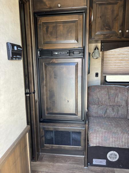 Used 2016 Cimarron Trailers 3H LQ Horse Trailer