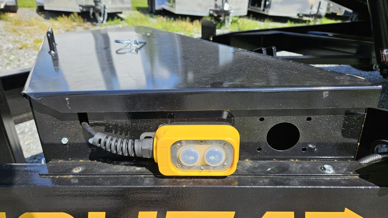 New 2026 Pequea Trailers T100 Equipment Trailer
