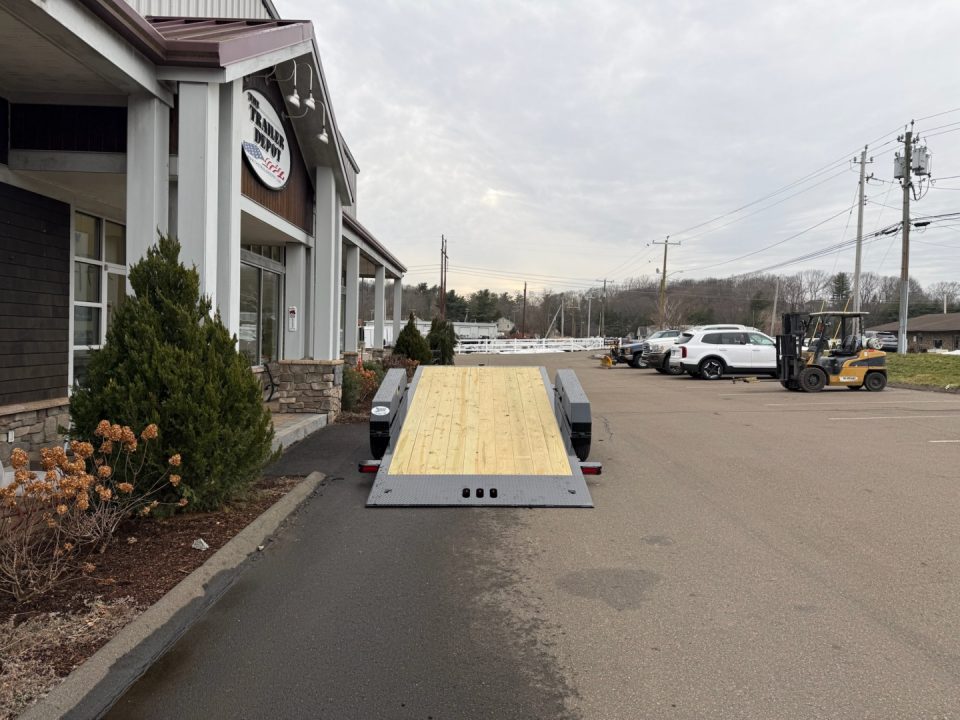 New CAM Superline 7' x 20' Extra Wide Split Tilt Trailer 15.4K