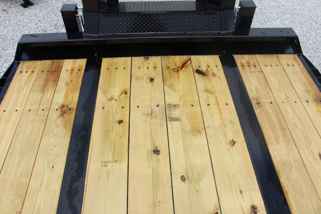 New 2026 Moritz FDGH Hydraulic Tail 30' GOOSENECK Deckover Flatbed Trailer- 25900# GVW