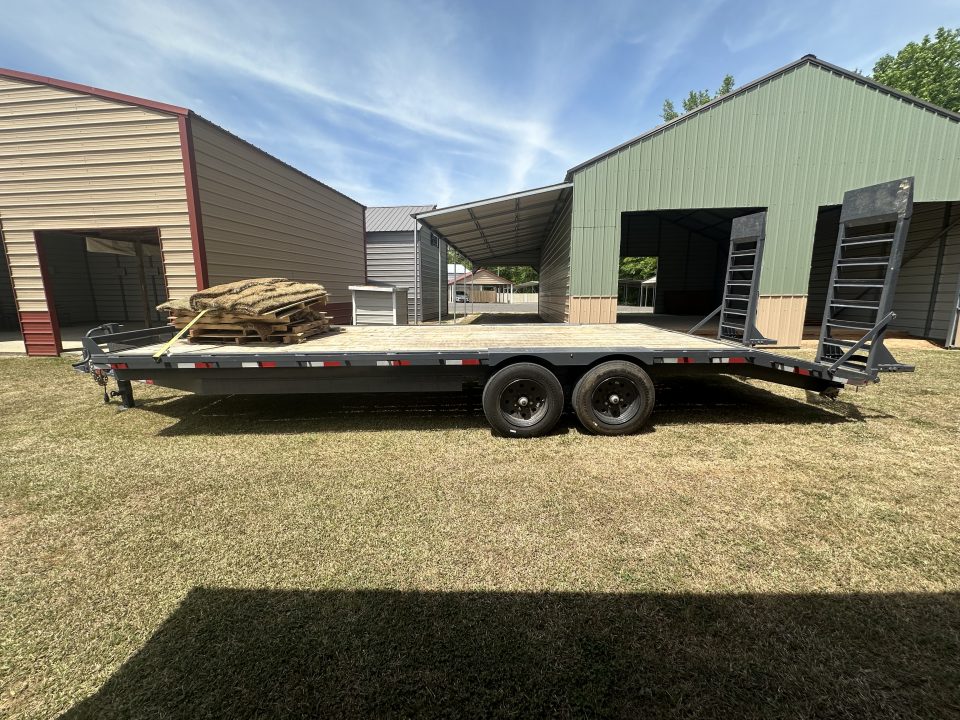 Used USED 2026 TRIPLE CROWN 24' 14K DECKOVER EQUIPMENT HAULER ($650 DOWN ON RTO)