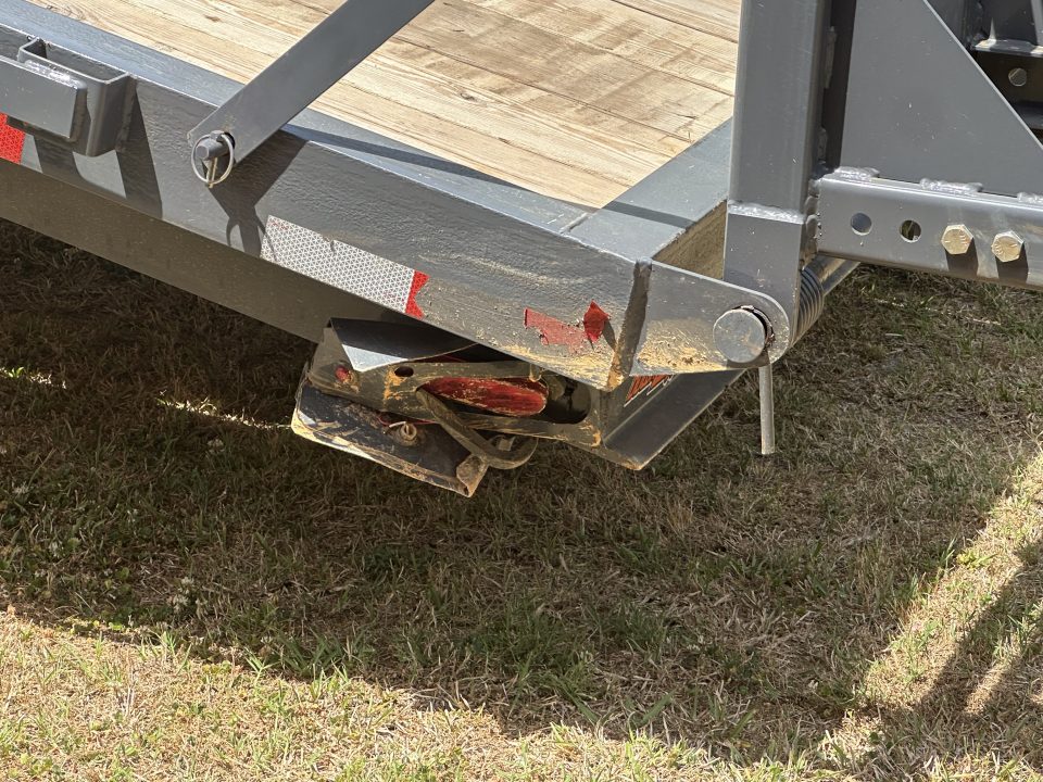 Used USED 2026 TRIPLE CROWN 24' 14K DECKOVER EQUIPMENT HAULER ($650 DOWN ON RTO)