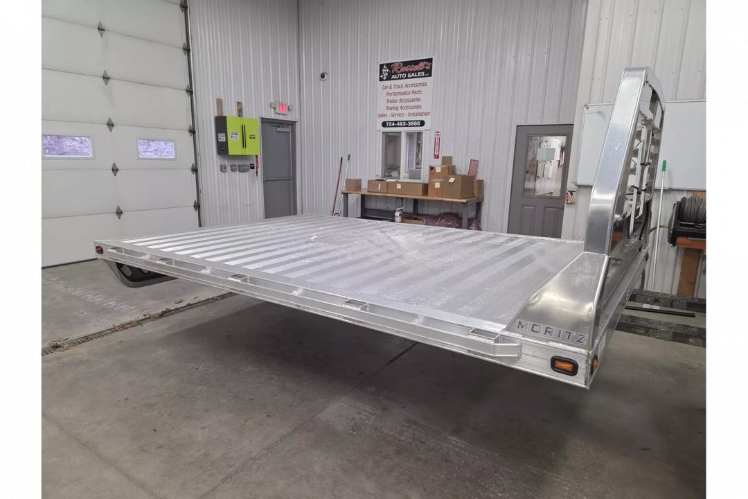New Moritz International TBA8-114 DRW 84'' CA DRW ALUMINUM Flatbed w/Trap Door and Gooseneck Hitch Plate
