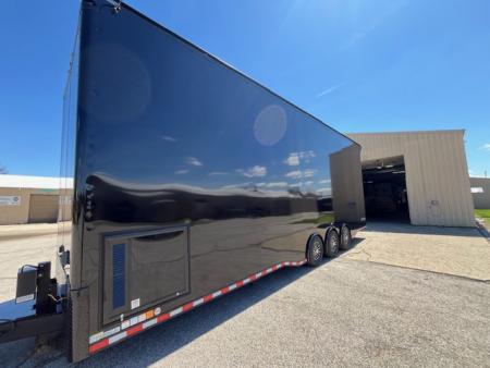 New Haulmark EDGE 8.5x32 Stacker 21K- Black W/ Steel Frame & Recessed E-Track