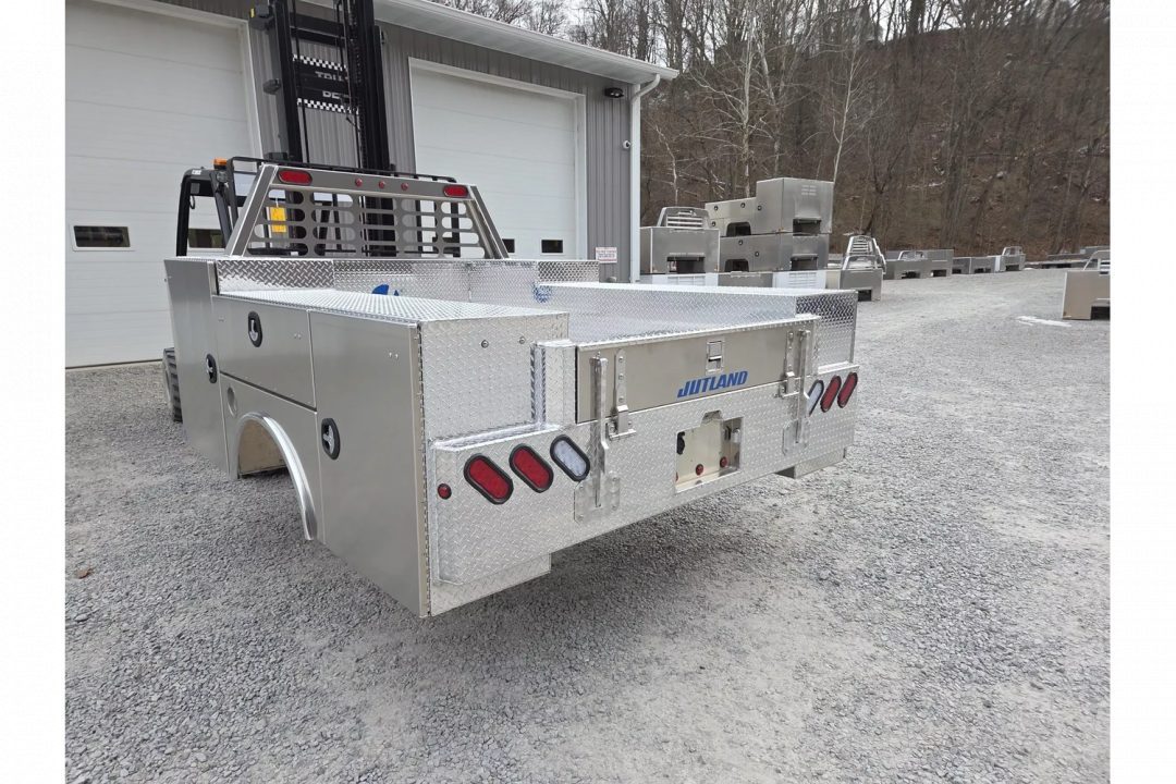 New Jutland Aluminum Gooseneck Service Body 8' DRW Pickup