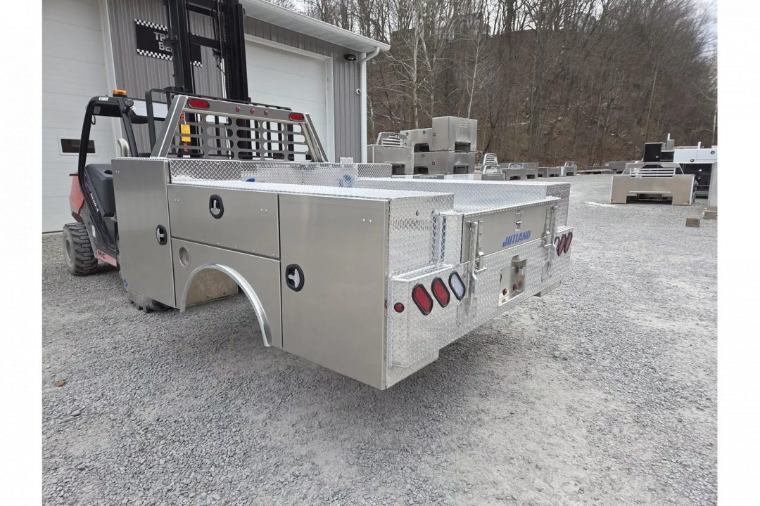 New Jutland Aluminum Gooseneck Service Body 8' DRW Pickup