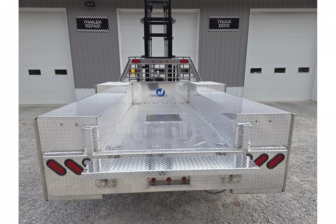 New Jutland Aluminum Gooseneck Service Body 60'' CA DRW